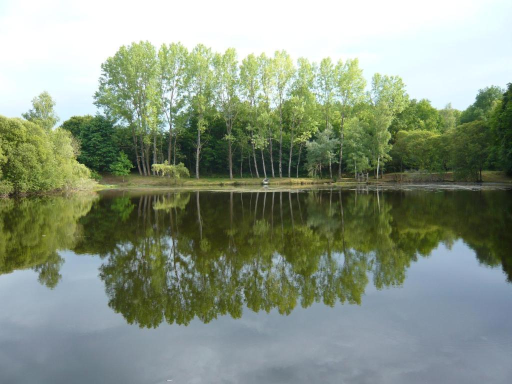 Lakeside Bed And Breakfast Payzac  Kültér fotó